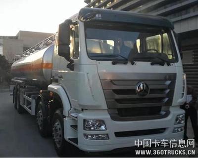 中國I代智能卡車豪沃T7H 驅動危化品運輸行業(yè)安全與效率新升級